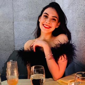 Meet your Posher, Mayra